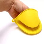 Silicon 2 pcs Oven Grip Holder, Hot Pot Holder - Image 5