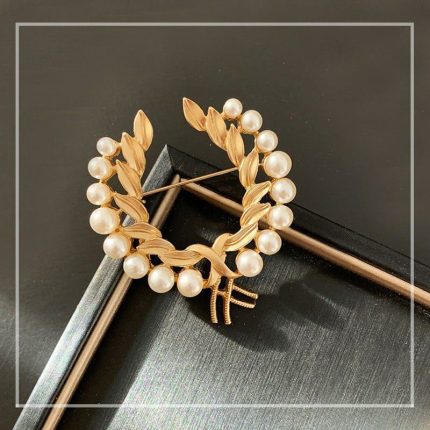 Dumb Golden Wheat Hijab/Saree Brooch