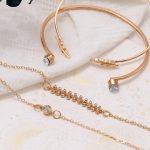 4 Pcs Set Trendy Jewelry Retro Diamond-Studded Exaggerated Women's Fashion Combination Bracelet - Image 2